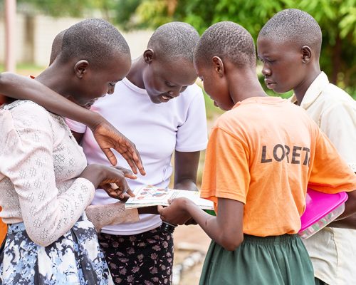 Becas de educación en elLoreto School Rumbek. Sudán del Sur