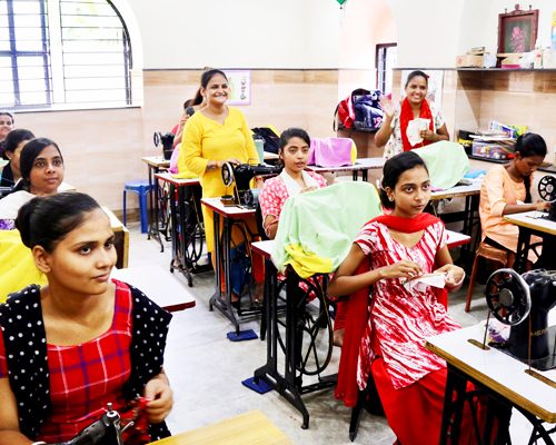 Tayloring en KMWSC, India